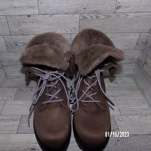 *NEW* Taupe Suede (synthetic) and faux fur Rouge brand size 8.5 boots